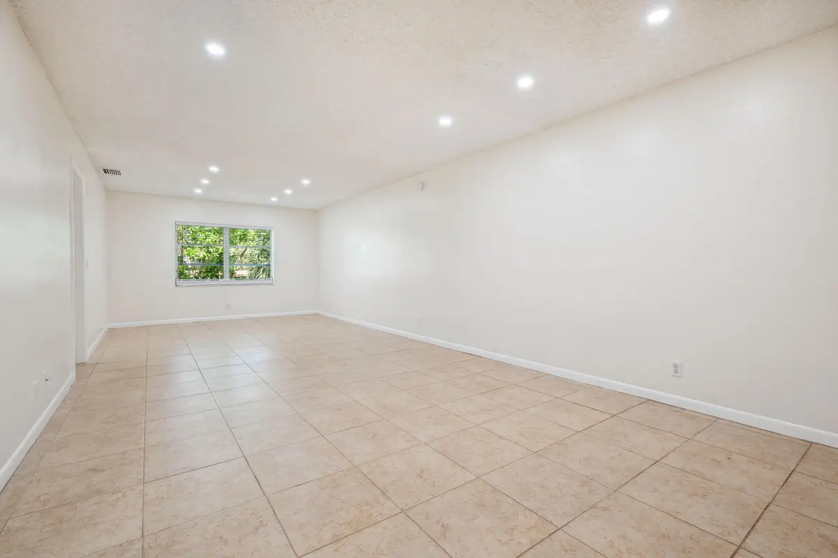 5) Living Room - I_ at 308 Southwind Court 6, North Palm Beach