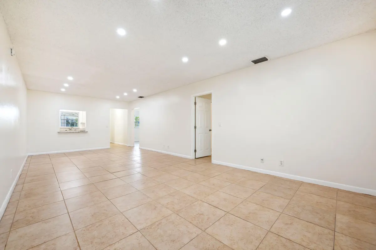 7) Living Room - III at 308 Southwind Court 6, North Palm Beach