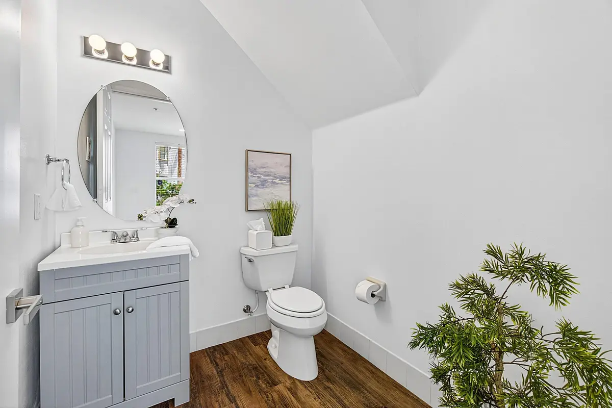 First Floor Half Bath at 1485 Vía De Pepi, Boynton Beach