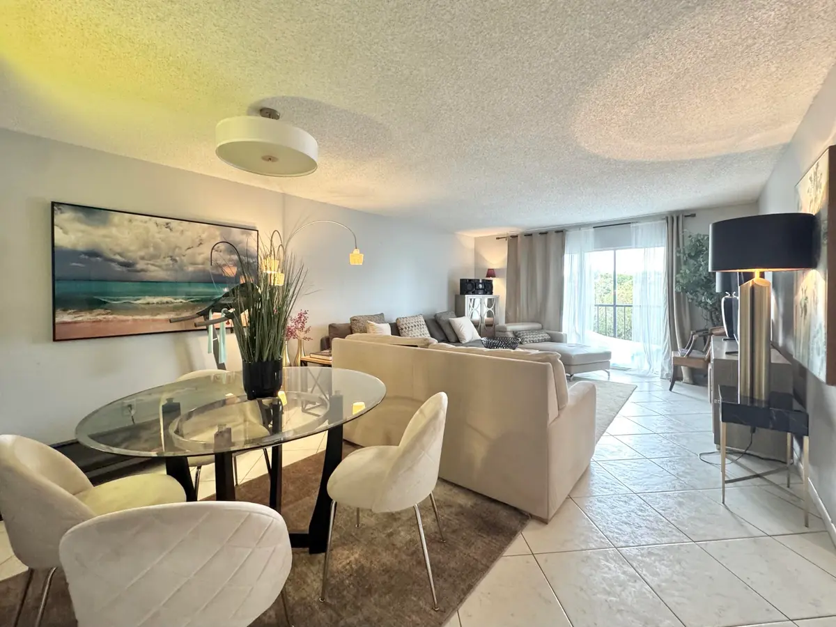 IMG_7707 at 7006 Huntington Lane 306, Delray Beach