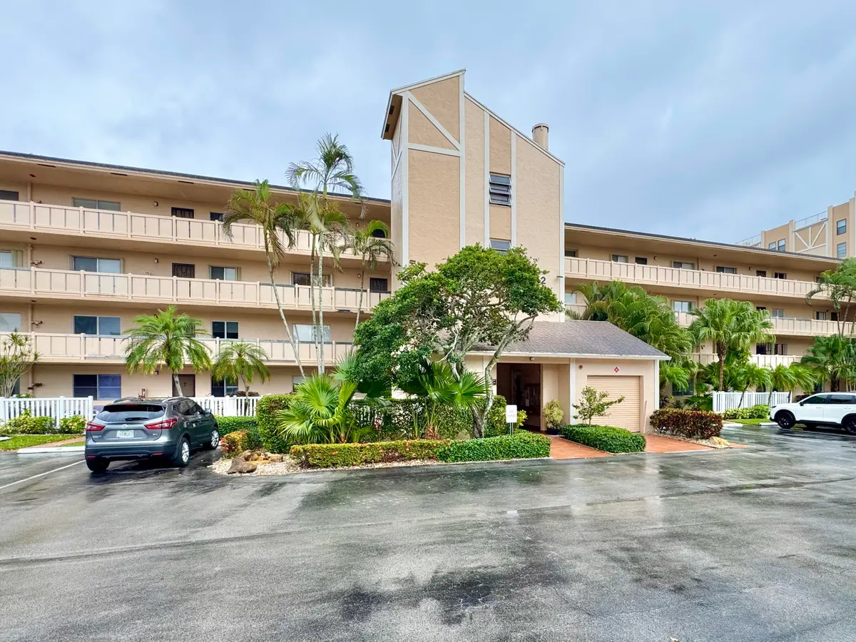 IMG_7737 at 7006 Huntington Lane 306, Delray Beach