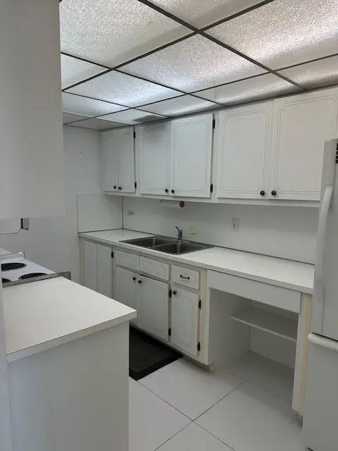 108 Kitchen1 at 1208 Marine Way 108, North Palm Beach