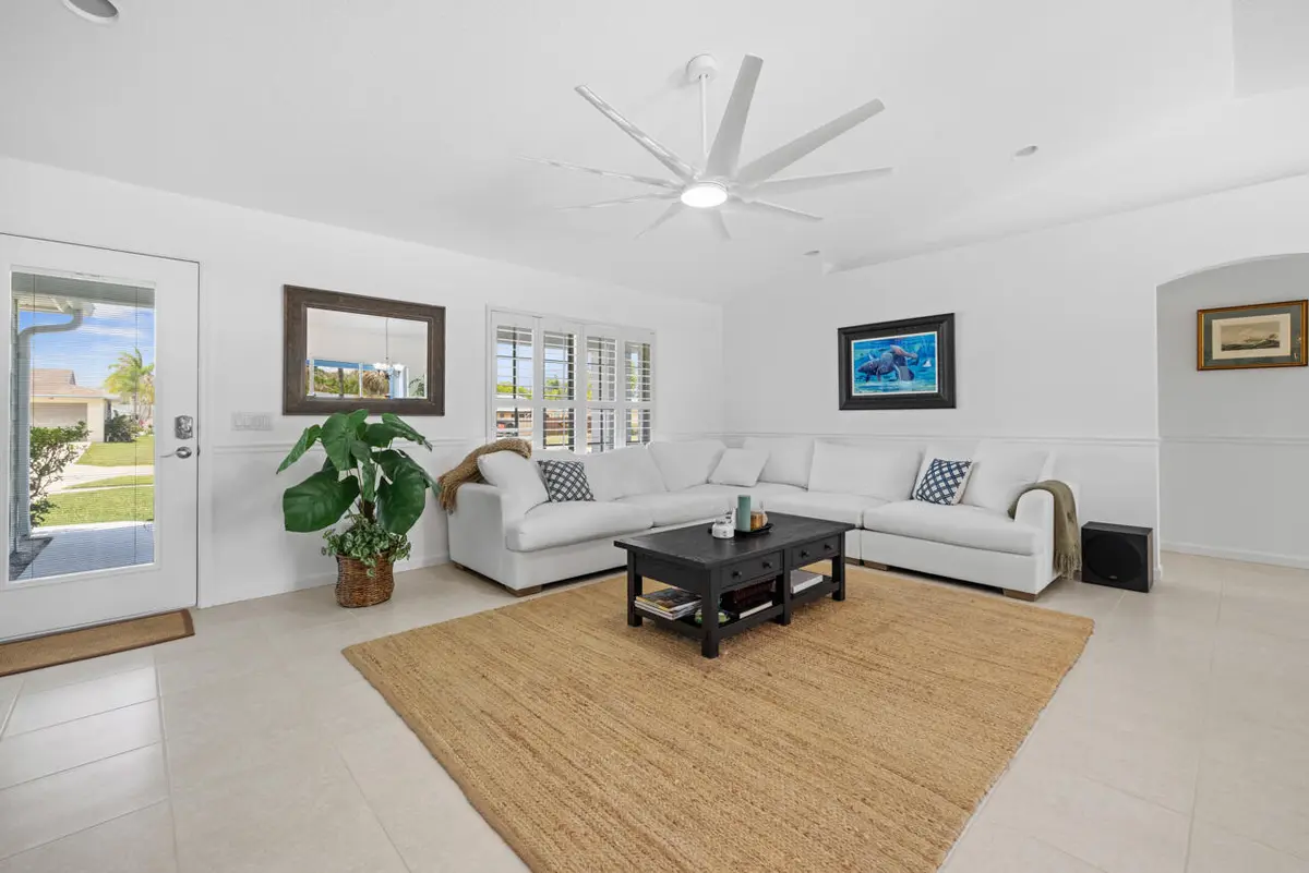 5064 SE Horseshoe Pt-019 at 5064 SE Horseshoe Point Road, Stuart
