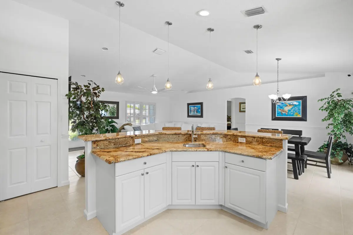 5064 SE Horseshoe Pt-025 at 5064 SE Horseshoe Point Road, Stuart