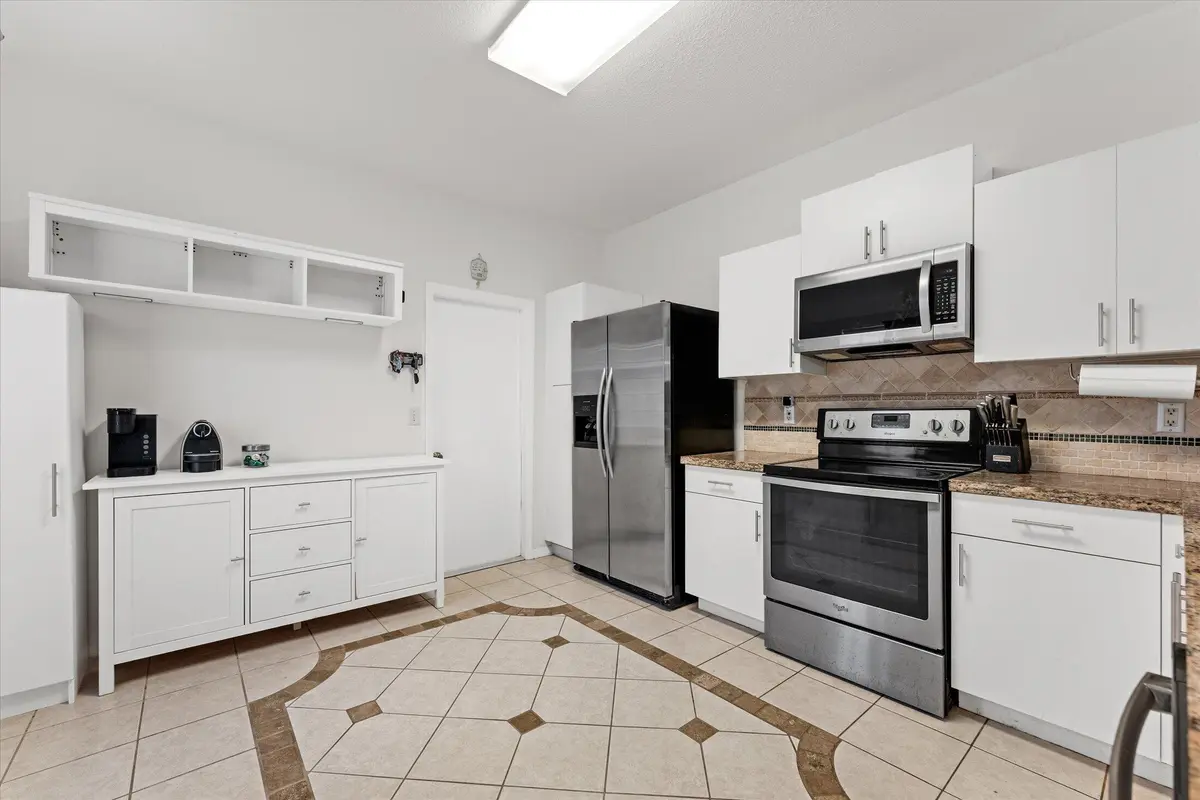 08-2264 Salerno Cir, Weston-44 at 2264 Salerno Circle, Weston