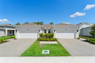 10091 NW Dreamweaver Road 52, Port St. Lucie – sold