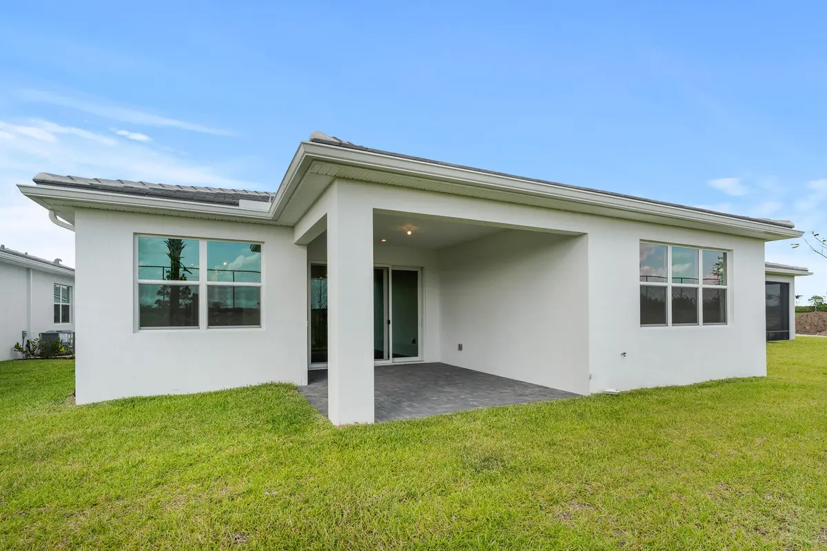 US_SEF_SAGE ELITE_LOT 330_EXTERIOR 2 at 10032 SW Carnelian Street, Port St. Lucie