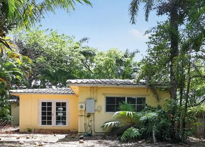 1131 Adams Street, Hollywood, FL – photo 2