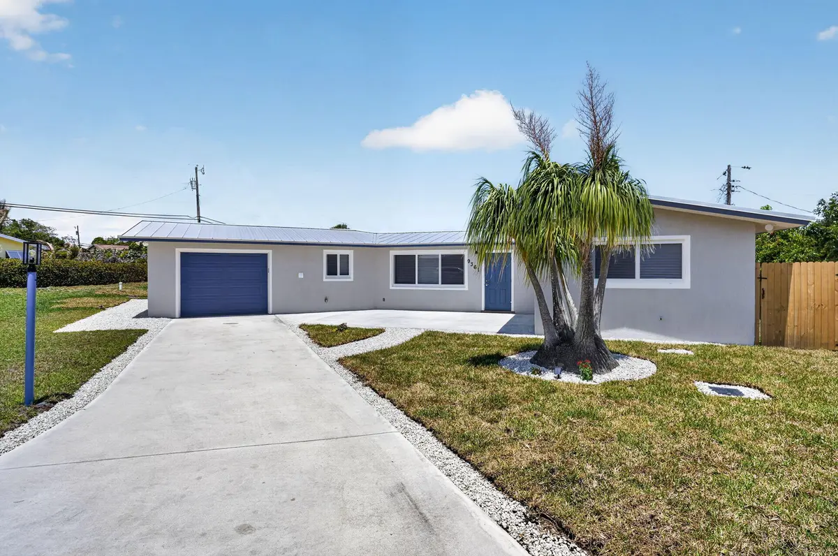 1-web-or-mls-_MLP6742 at 9361 SE Duncan Street, Hobe Sound