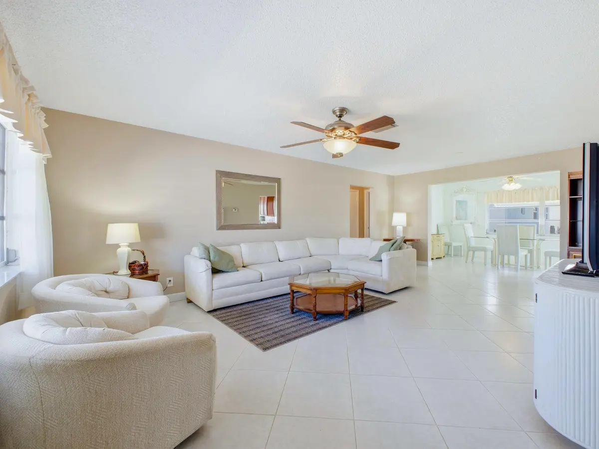 Living Dining at 2020 SW 17th Avenue, Boynton Beach