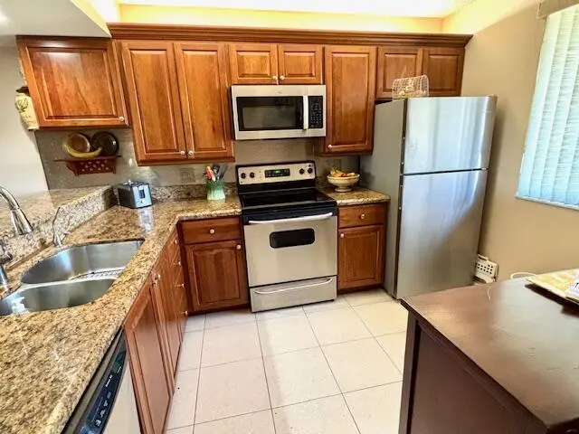 Pic-4 at 2201 Marina Isle Way 403, Jupiter