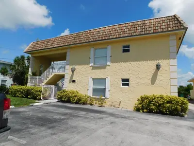 735 Hummingbird Way 204, North Palm Beach – leased