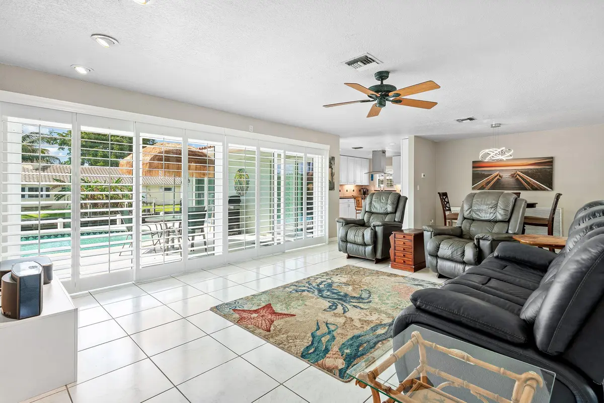 006-598WestPalmettoParkRoad-BocaRaton-FL at 598 W Palmetto Park Road, Boca Raton