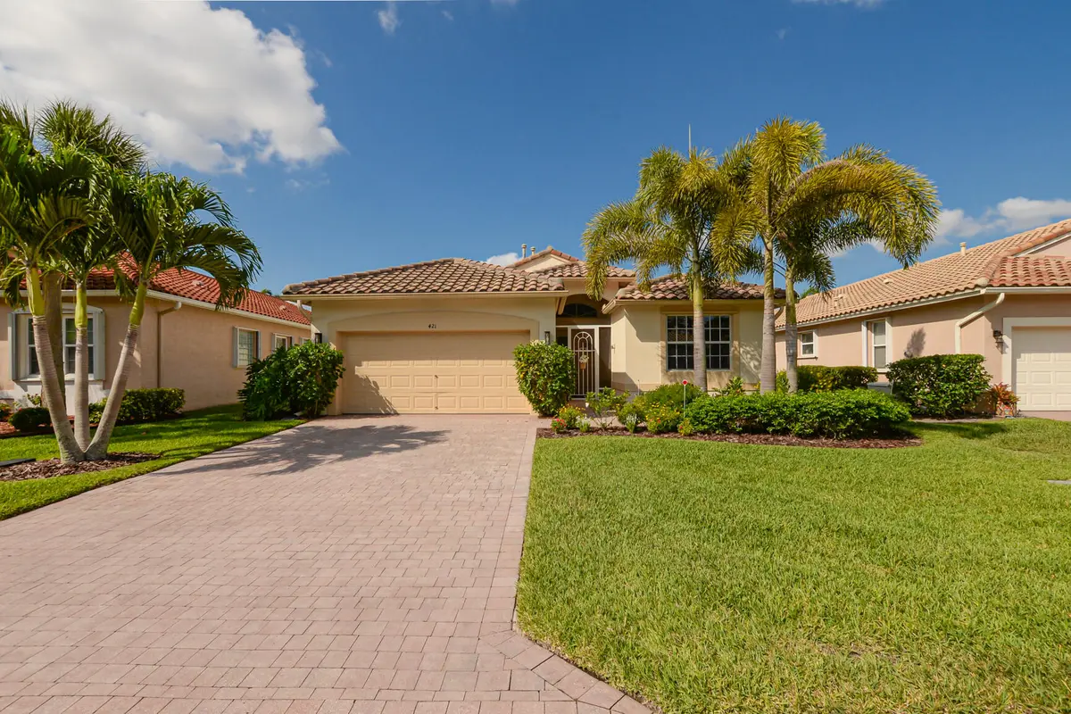 Front at 421 NW Sunview Way, Port St. Lucie