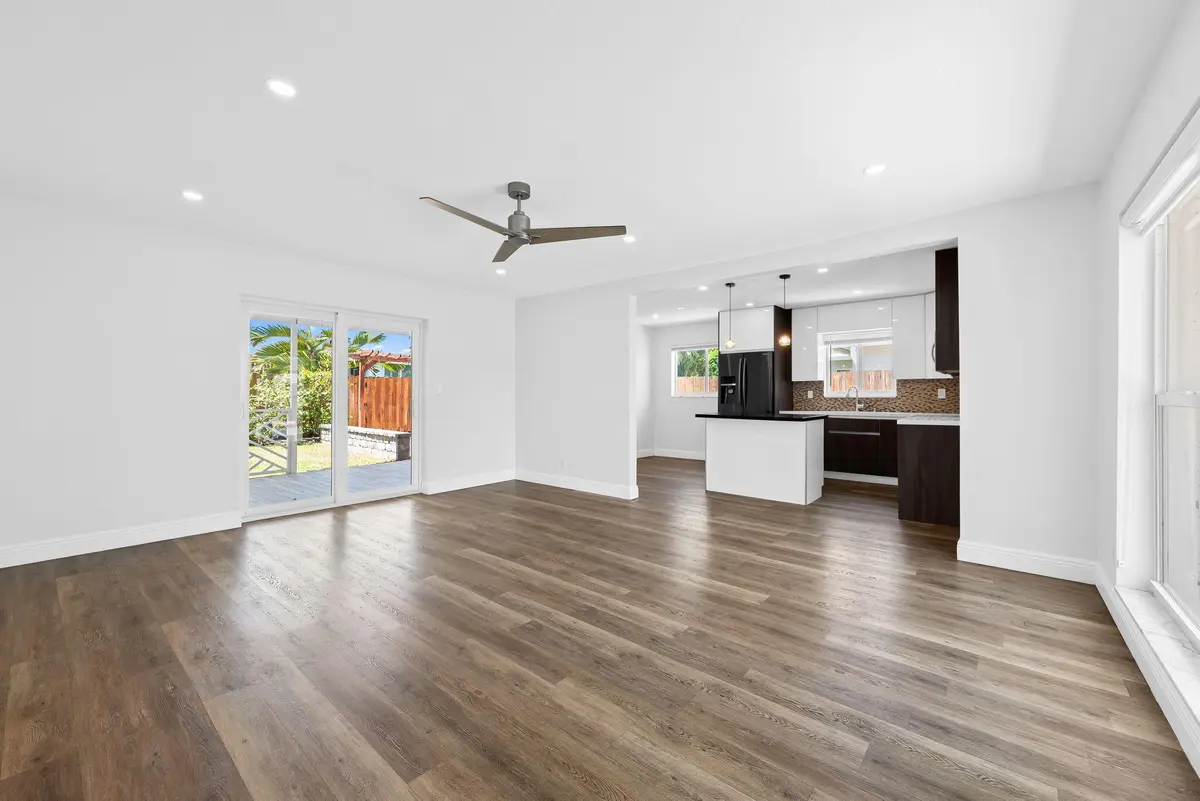 4-web-or-mls-_BWP0194 at 4751 NE 2nd Avenue, Oakland Park
