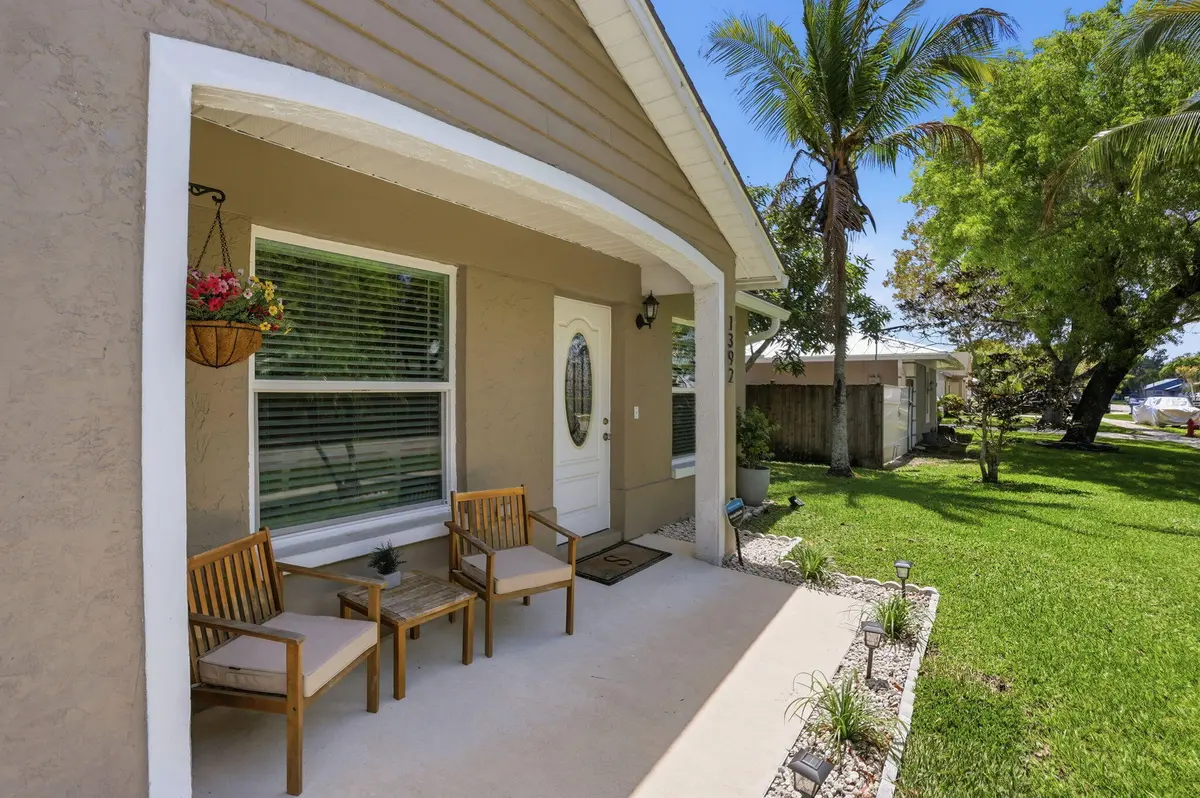 4-web-or-mls-0E2A6362 at 1392 Thornridge Lane, Royal Palm Beach