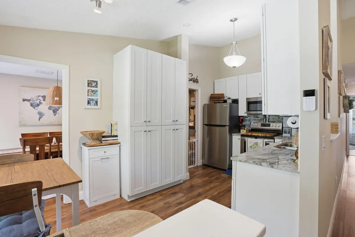 6-web-or-mls-0E2A6464 at 1392 Thornridge Lane, Royal Palm Beach