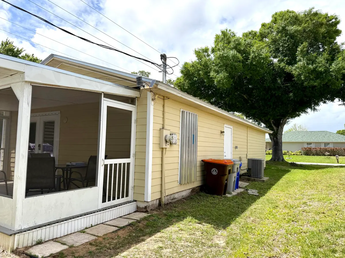 IMG_0647 at 2326 SW 15th St Street, Vero Beach