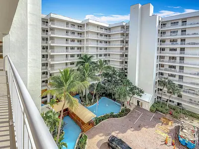 3100 NE 48th Street 710, Fort Lauderdale – sold