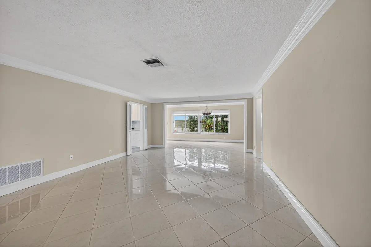 cowen-13 at 391 Leisure Boulevard, Pompano Beach