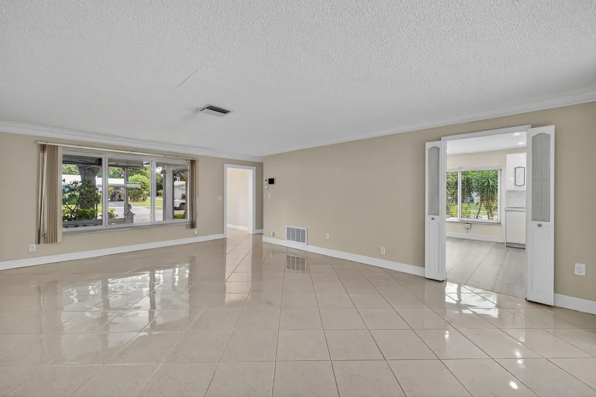 cowen-15 at 391 Leisure Boulevard, Pompano Beach