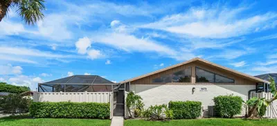 9879 Boca Gardens Trail A, Boca Raton – sold