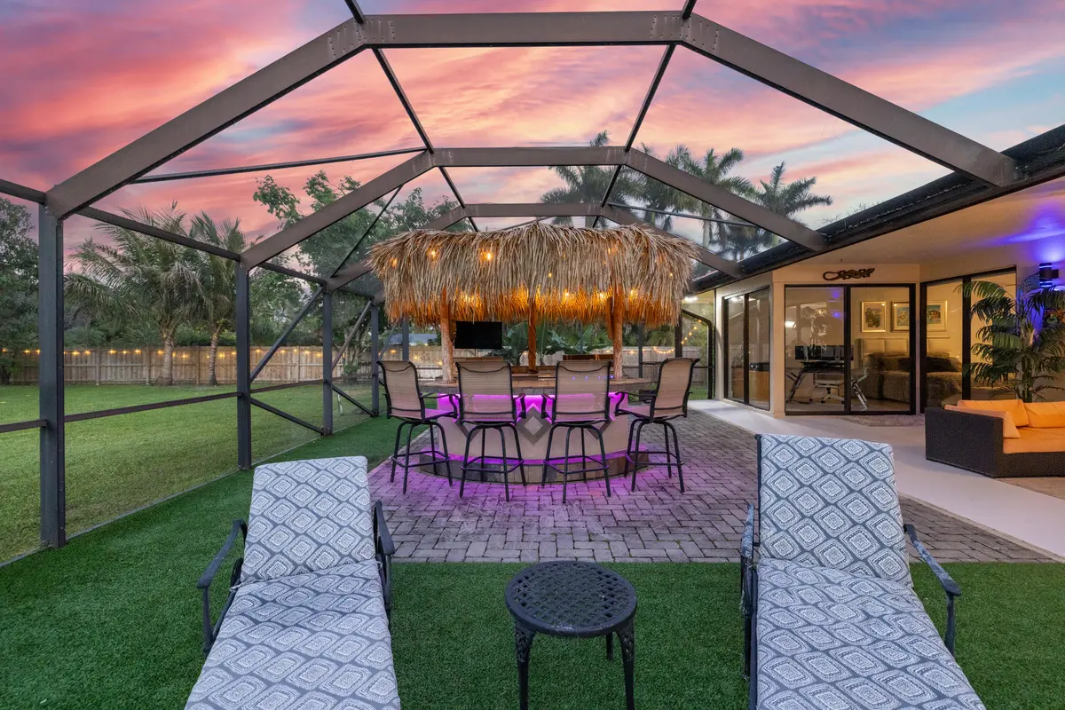 Tiki bar at 11415 Sundance Lane, Boca Raton