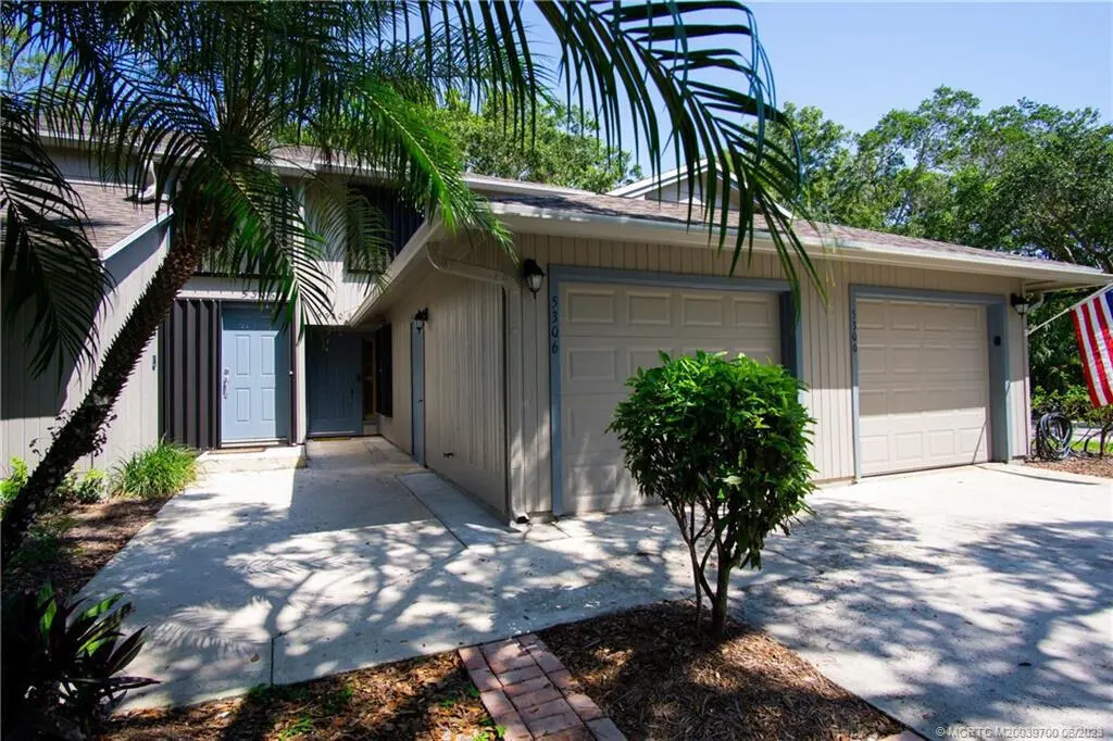 Front at 5300 SE Schooner Oaks Way, Stuart