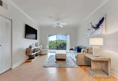 2417 Tuscany Way 2417, Boynton Beach – Condominium for rent