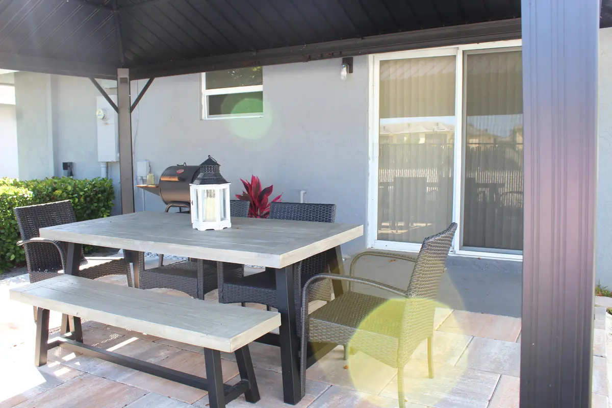 520 backyard6 at 520 N Southridge Road, Delray Beach
