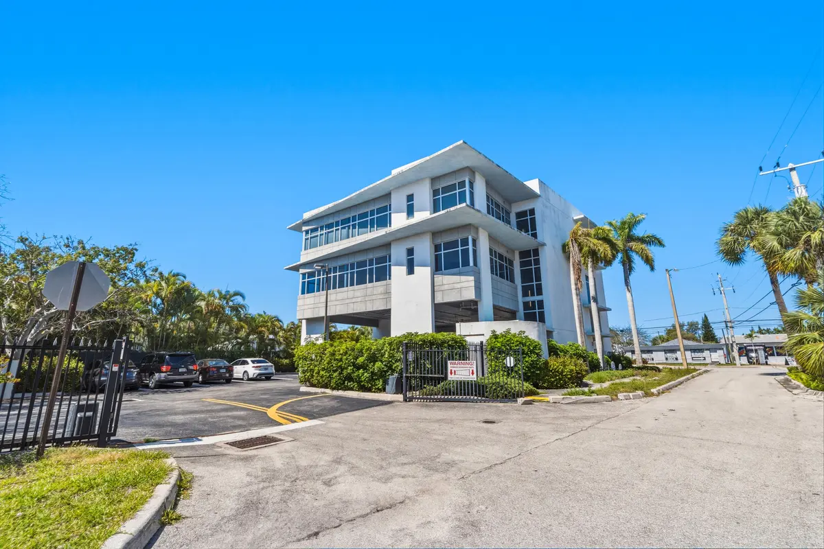 DSC09525 at 3330 N Federal Highway, Boynton Beach