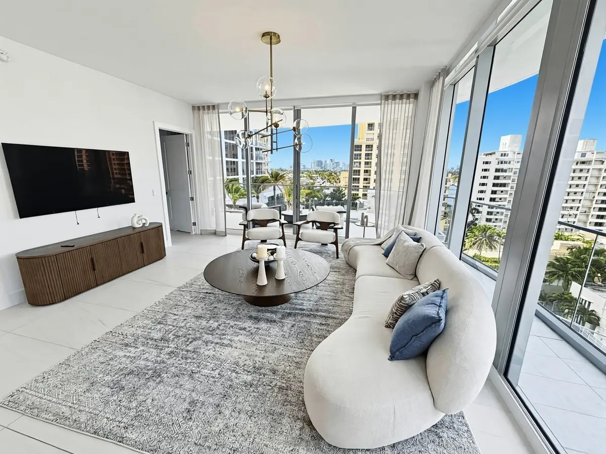 Photo 7 at 151 N Seabreeze Boulevard 603, Fort Lauderdale