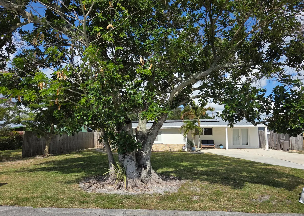 18948 SE Homewood Ave Avenue, Tequesta, FL – photo 3