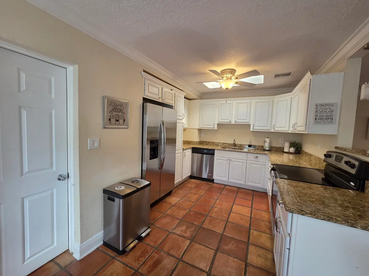18948 SE Homewood Ave Avenue, Tequesta, FL – photo 8