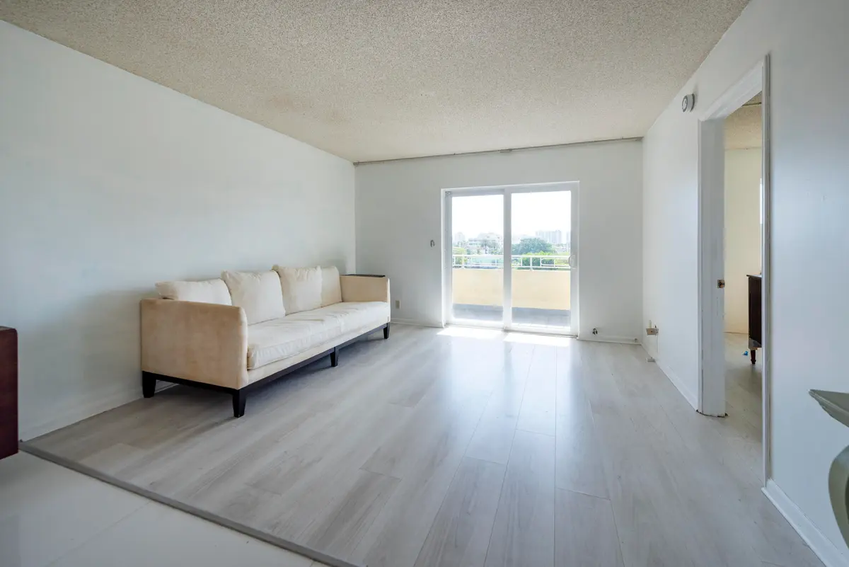 _DSC1629 at 900 NE 18th Avenue 408, Fort Lauderdale