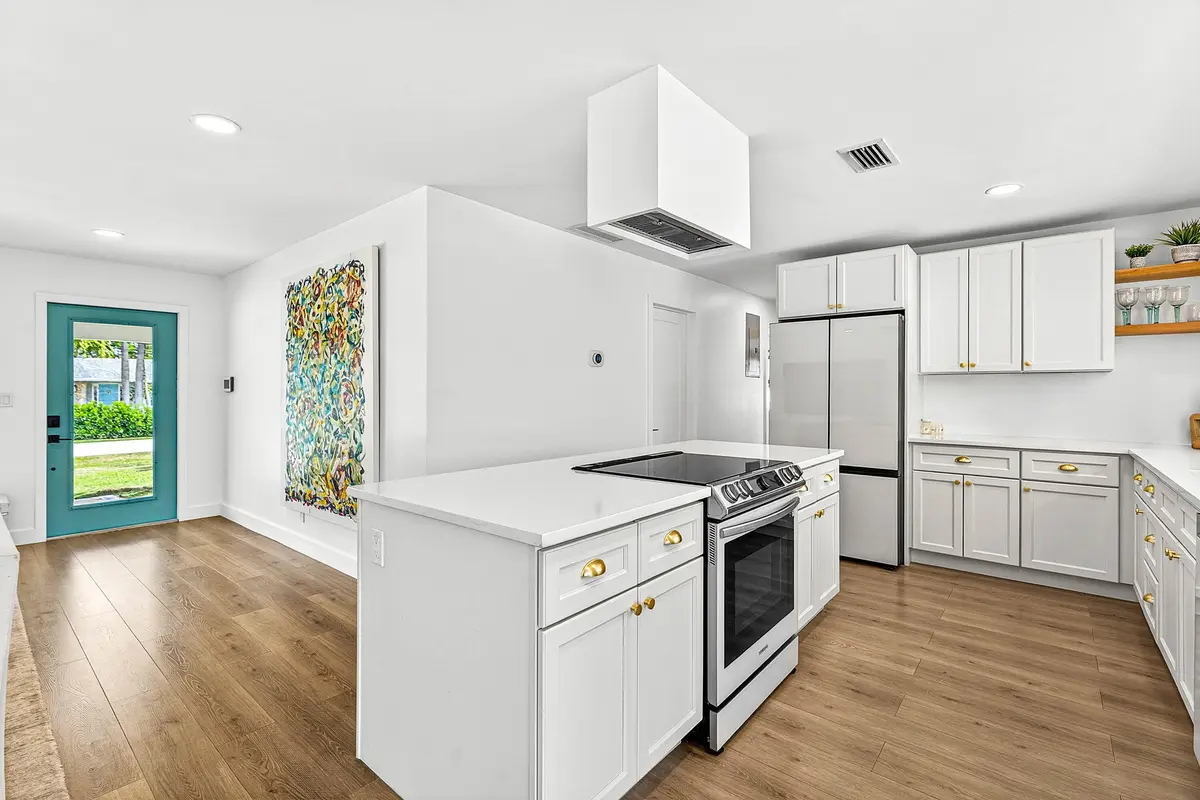 Kitchen / Entry at 7745 W Lake Drive, Lake Clarke Shores