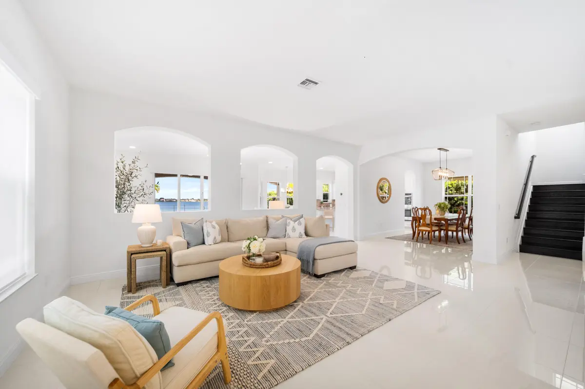 A7_00967 at 8541 Miralago Way, Parkland