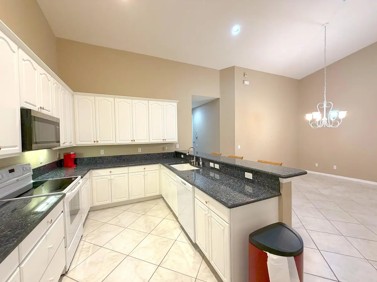 Kitchen at 6510 Oxford Circle 101, Vero Beach