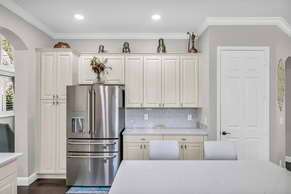 31 (2).jpg MANDERLY KITCHEN31 at 4661 Manderly Drive, Wellington