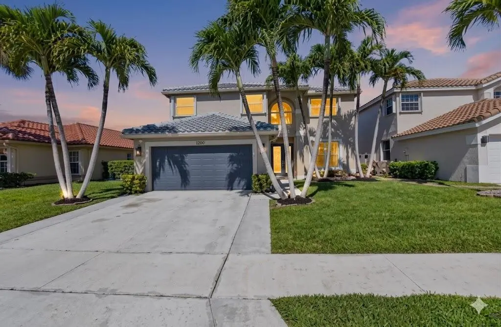 Twilight at 7245 Chesapeake Circle, Boynton Beach