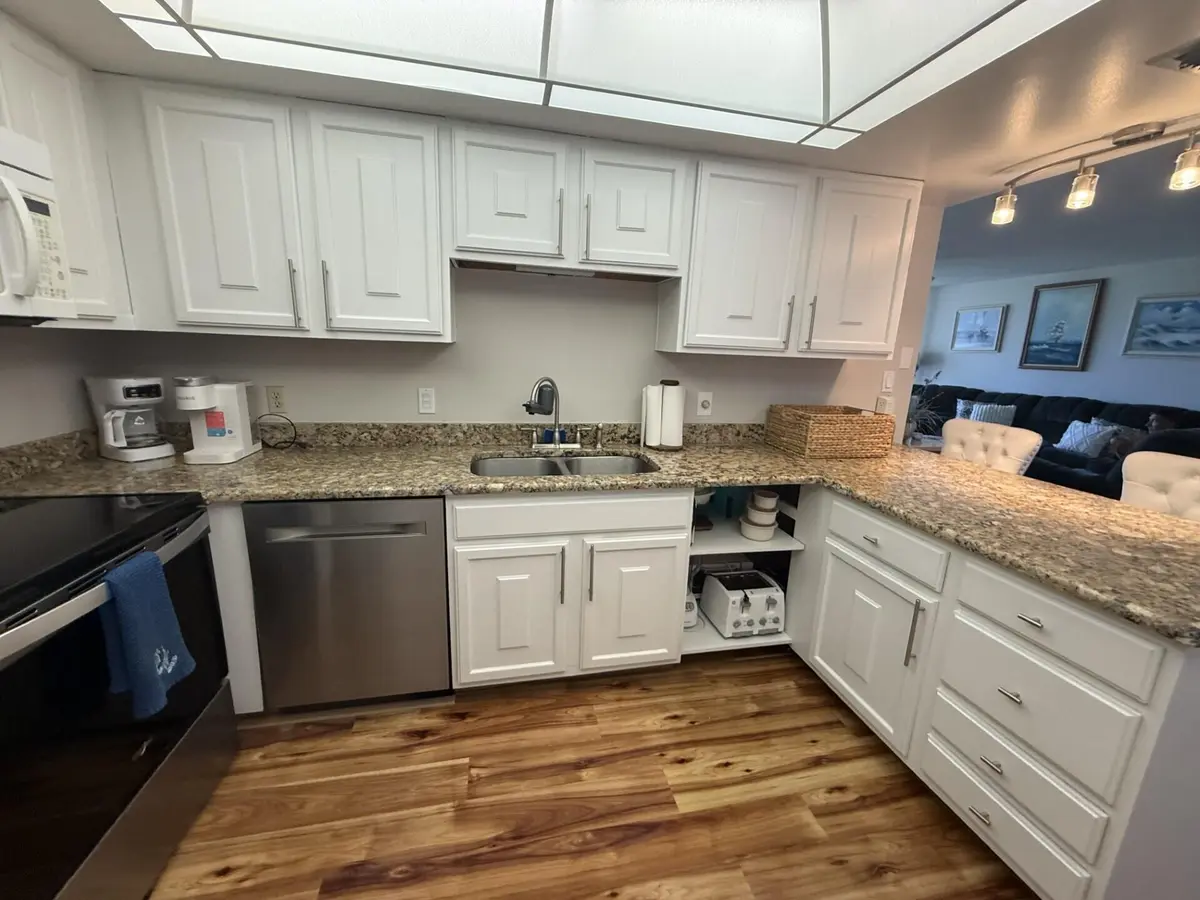 00 Kitchen at 2400 S Ocean Drive 7642, Hutchinson Island