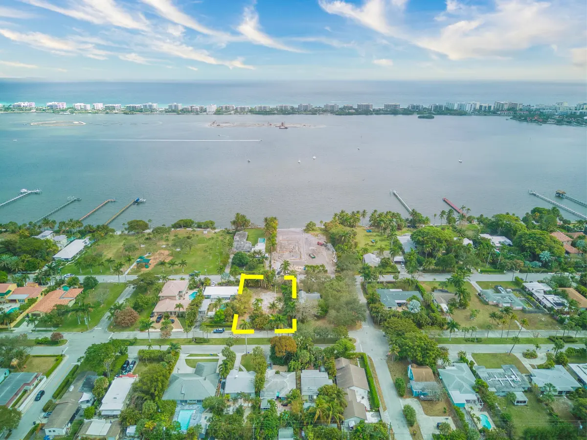1118 S Palmway, Lake Worth Beach, FL – photo 2