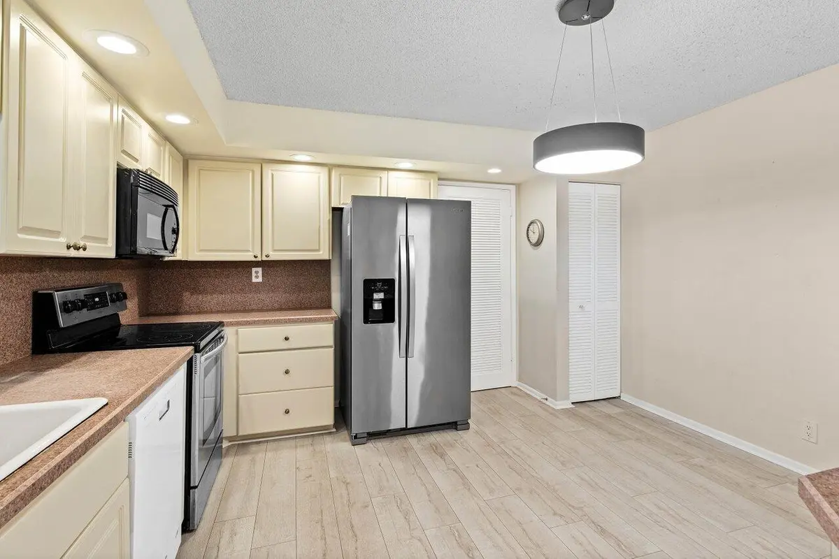 004-3420SouthOceanBoulevard-15U-Highland at 3420 S Ocean Boulevard 15u, Highland Beach