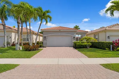 112 Isle Verde Way, Palm Beach Gardens – sold