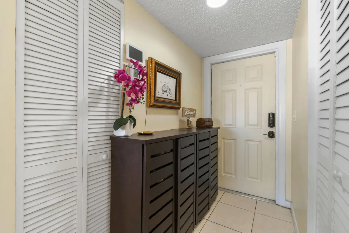 4KnightsbridgeLn(6) at 4 Knightsbridge Lane, Boynton Beach