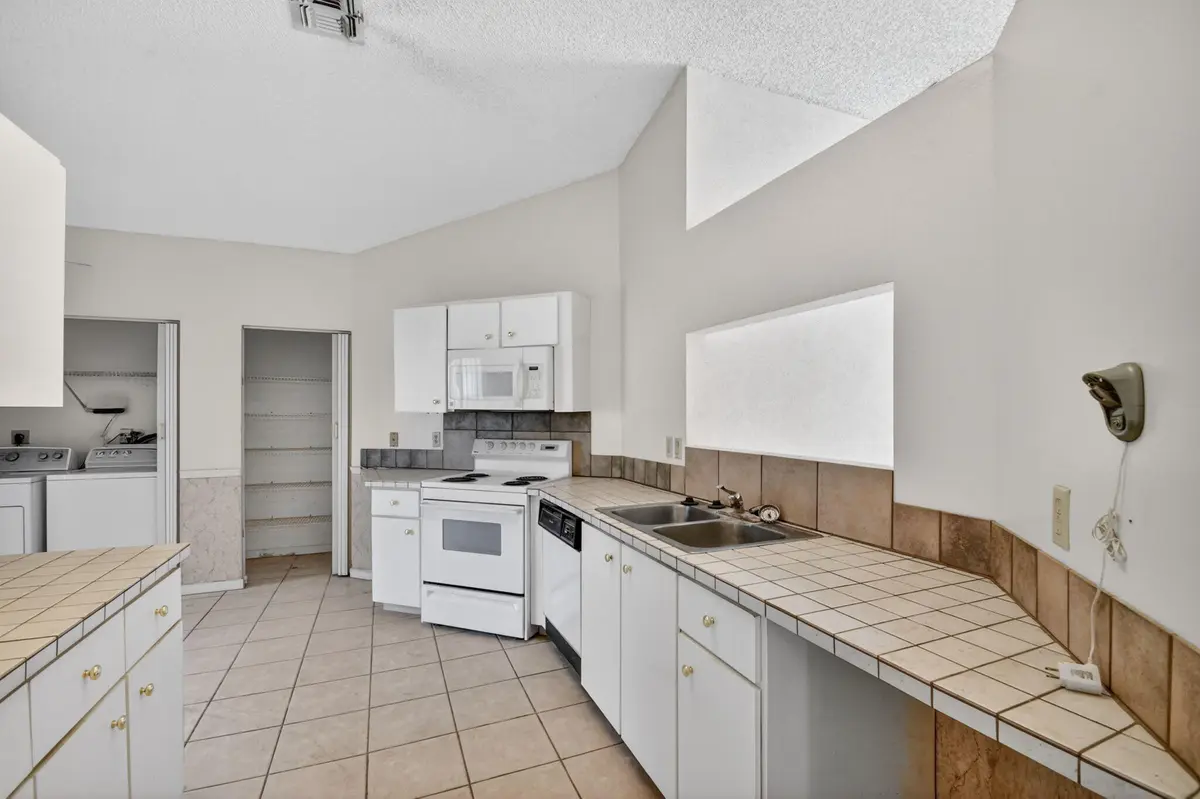 14-web-or-mls-DSC_8651 at 9 Corrie Place, Boynton Beach