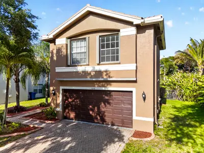 610 Peppergrass Run, Royal Palm Beach – sold