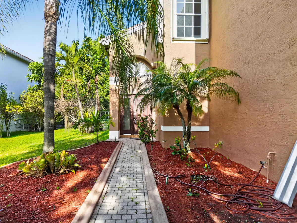 CMMEDIA-5 at 610 Peppergrass Run, Royal Palm Beach