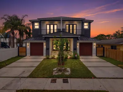 821 SW 1st Street, Fort Lauderdale – Townhouse for sale