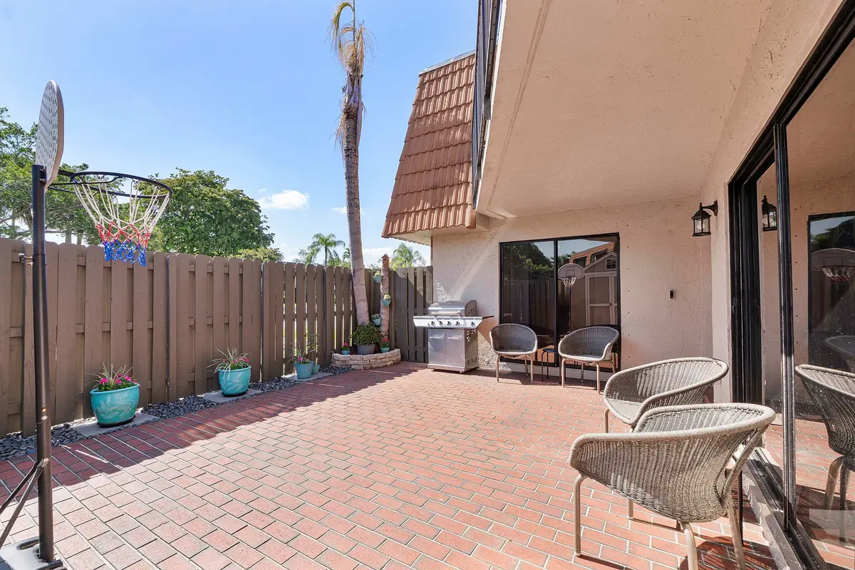 1426 Sw 110th Way_021 at 1426 SW 110th Way, Davie